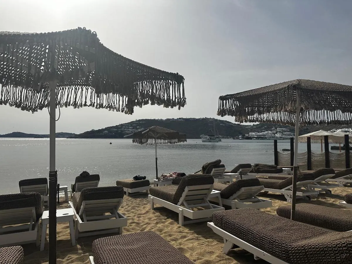 Agia Anna Beachfront Boutique Paraga
