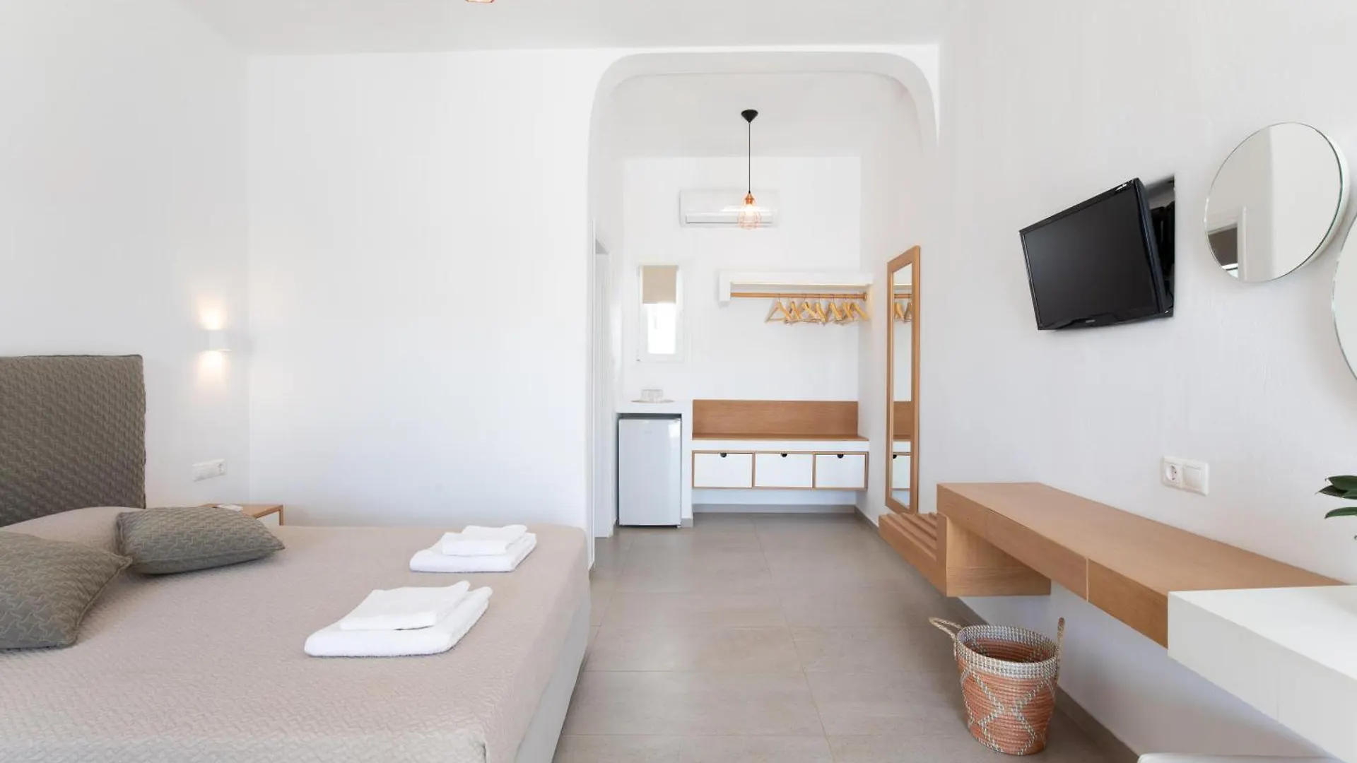 Agia Anna Beachfront Boutique Paraga  Greece