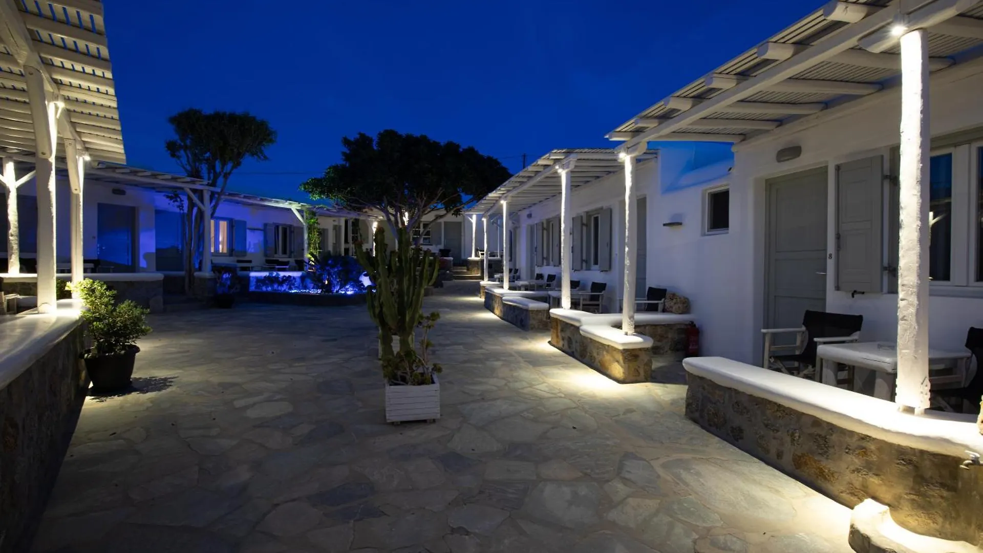 Agia Anna Beachfront Boutique Paraga