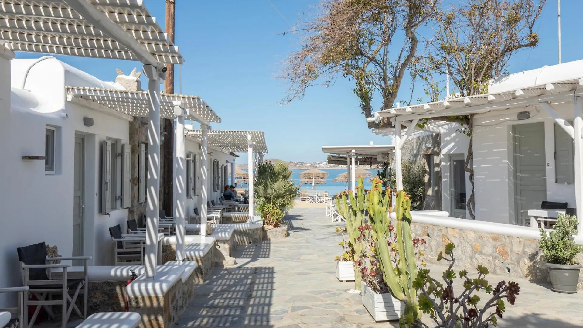 Agia Anna Beachfront Boutique Paraga